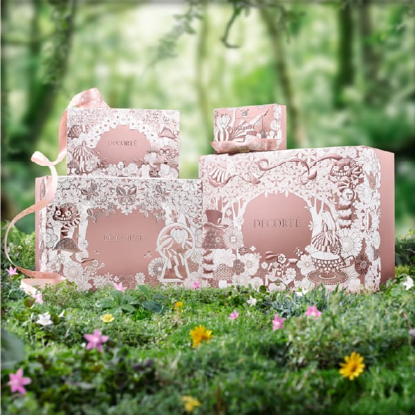 Alice in DECORTÉ Wonderland